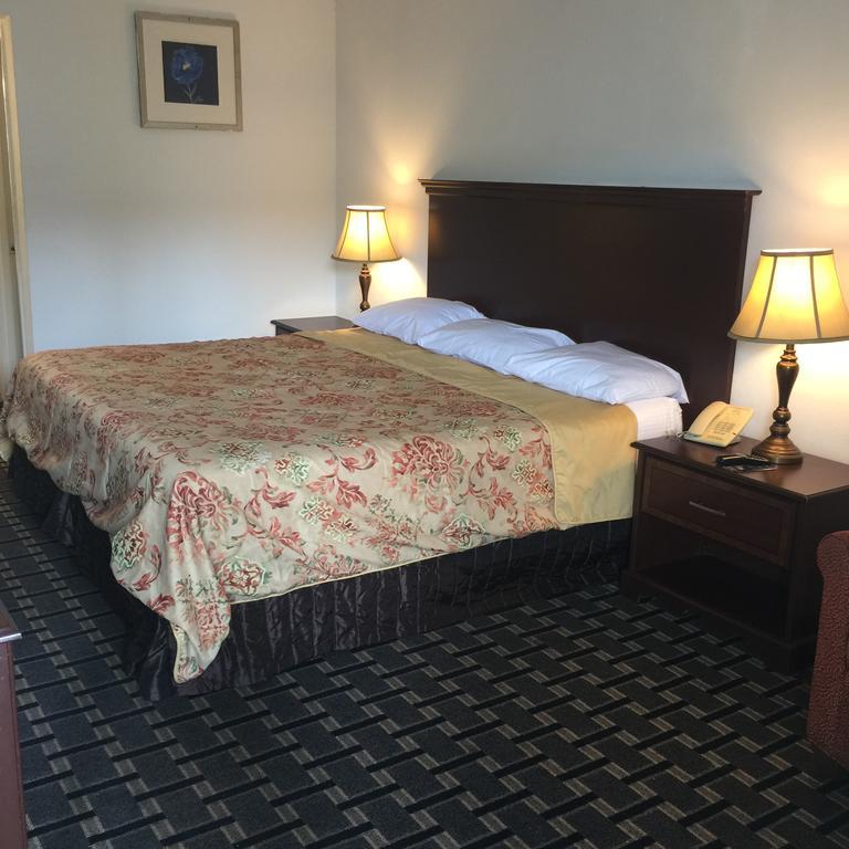 Houston Inn And Suites Экстерьер фото