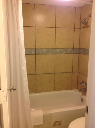 Houston Inn And Suites Экстерьер фото